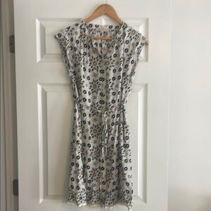 LOFT Black and White Ruched Flutter Sleeve Mini Dress